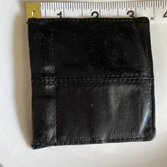 Genuine leather squeeze change pouch - Picture 4 of 5